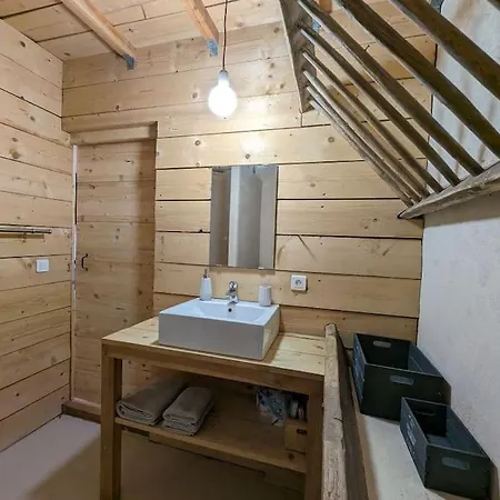 Apartment - Independant A *