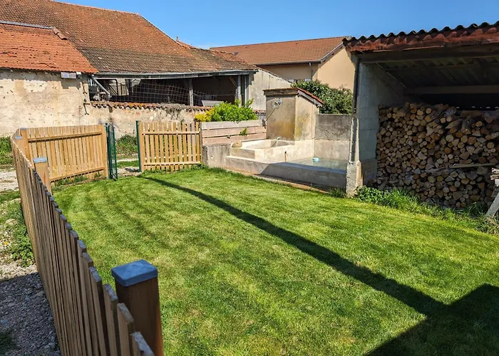 - Indépendant à Appartamento Pérouges